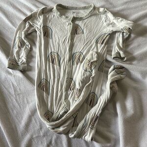 Kyte Baby neutral rainbow one piece button up footy